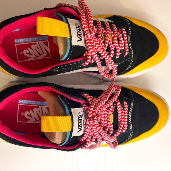 Vans Ultrarange Exo shoes, Woman Sz 7.5, Multi color Yellow, Pink, Blk, White. - Picture 4 of 4